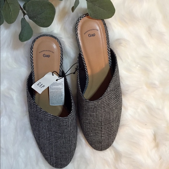 GAP Shoes Nwt Gap Slip On Black And White Mules Poshmark